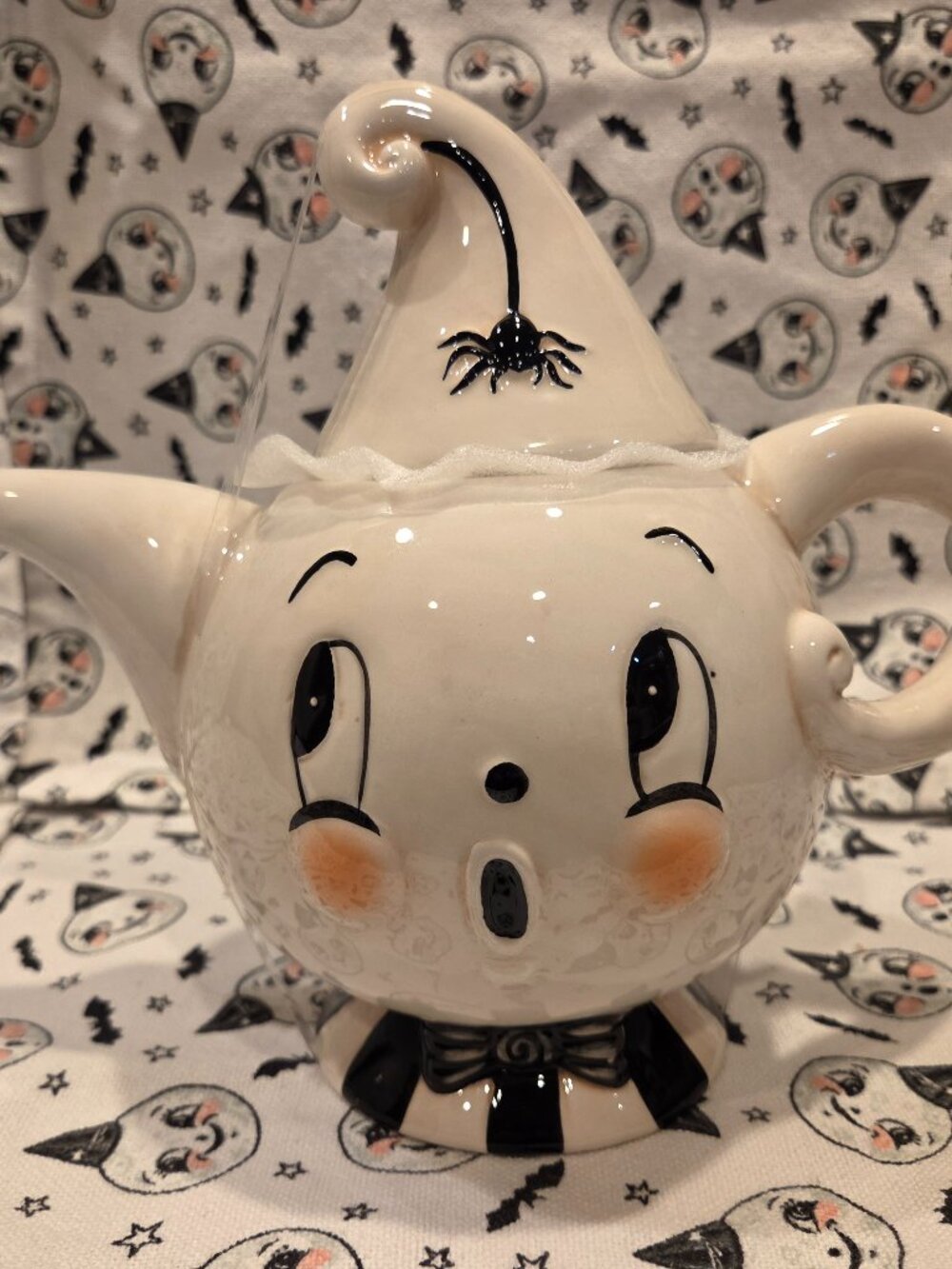 RARE Johanna Parker Halloween Ghost Teapot Gus Collectible 2026 Spider New!
